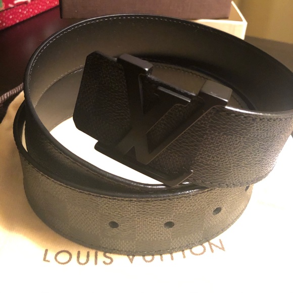 LV belt purchased at the store in VA. Worn Twice. - Picture 2 of 6